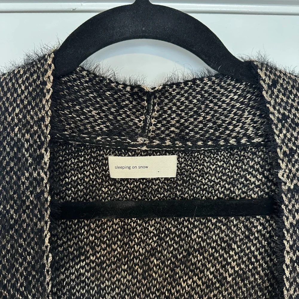 The Softest Women's Sleeping on Snow Metallic Shawl - Picture 2 of 11